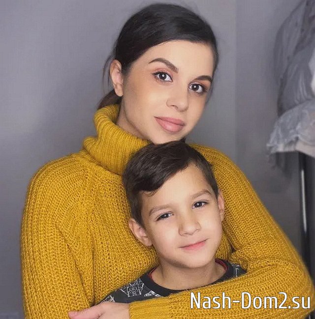 Устиненко озвучила условия, при которых позволит Гобозову общаться с сыном Устиненко озвучила условия, при которых позволит Гобозову общаться с сыном