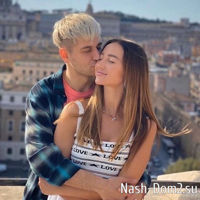 Бузова вновь подогрела слухи о романе с Манукяном Бузова вновь подогрела слухи о романе с Манукяном