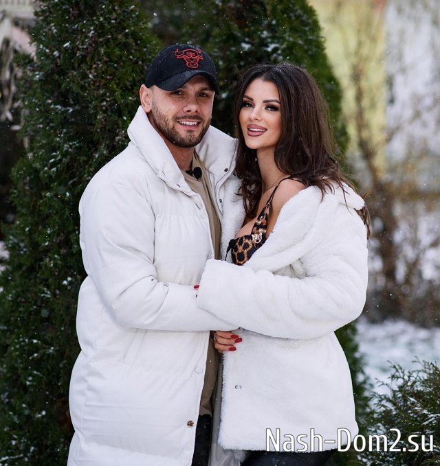 Самонина не успела создать собственный парфюм, её опередила Безбородова Самонина не успела создать собственный парфюм, её опередила Безбородова