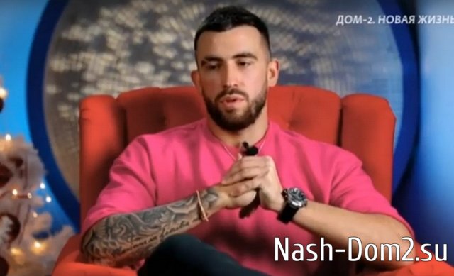 Бухынбалтэ больше не общается с Барзиковым и принимает ухаживания от Григорьева Бухынбалтэ больше не общается с Барзиковым и принимает ухаживания от Григорьева