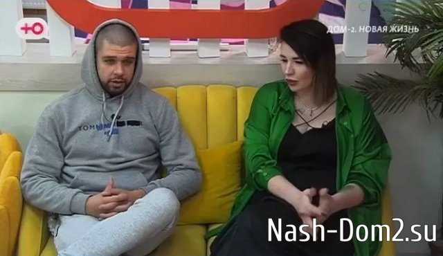 Хулиган согласился с Оганесяном в том, что Черно заигралась в придуманную любовь Хулиган согласился с Оганесяном в том, что Черно заигралась в придуманную любовь