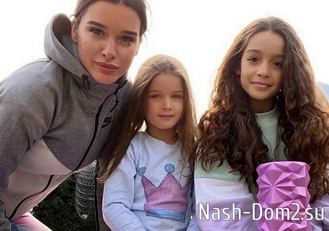 Покинувшая пост ведущей Бородина рассказала о планах на Новый год Покинувшая пост ведущей Бородина рассказала о планах на Новый год