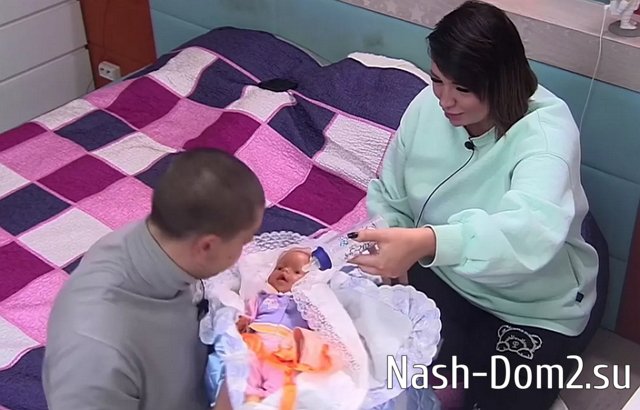 Ермолаева нарвалась на критику из-за того, что взяла сына на съемки Ермолаева нарвалась на критику из-за того, что взяла сына на съемки