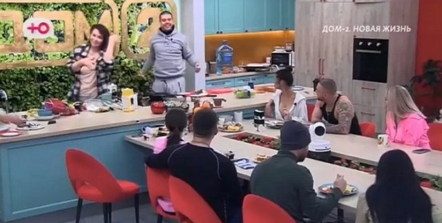 Коллектив обеспокоен тем, что у Хулигана и Черно могут появиться дети Коллектив обеспокоен тем, что у Хулигана и Черно могут появиться дети