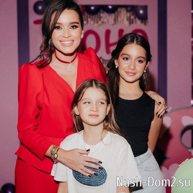 Фото детей участников Дома-2 (27.12.2023) Фото детей участников Дома-2 (27.12.2023)