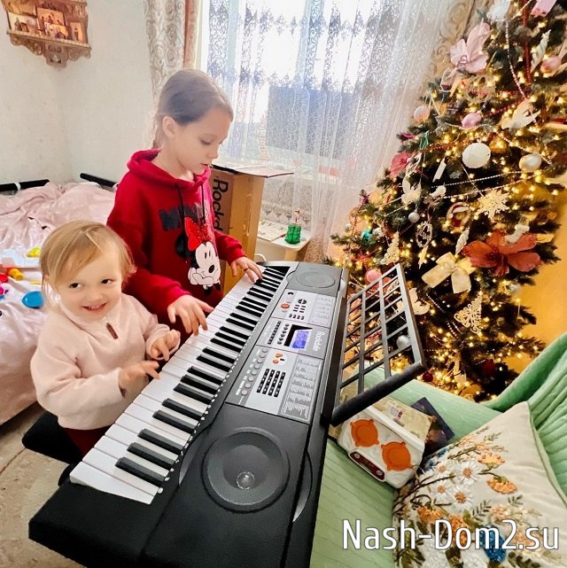 Фото детей участников Дома-2 (14.01.2024) Фото детей участников Дома-2 (14.01.2024)