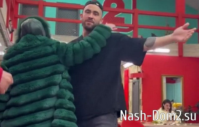 Клава Безверхова сообщал о симпатии к Григорьеву после поцелуя Клава Безверхова сообщал о симпатии к Григорьеву после поцелуя