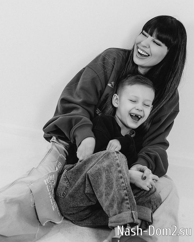 Нелли Ермолаева: Я сегодня всю ночь не спала Нелли Ермолаева: Я сегодня всю ночь не спала