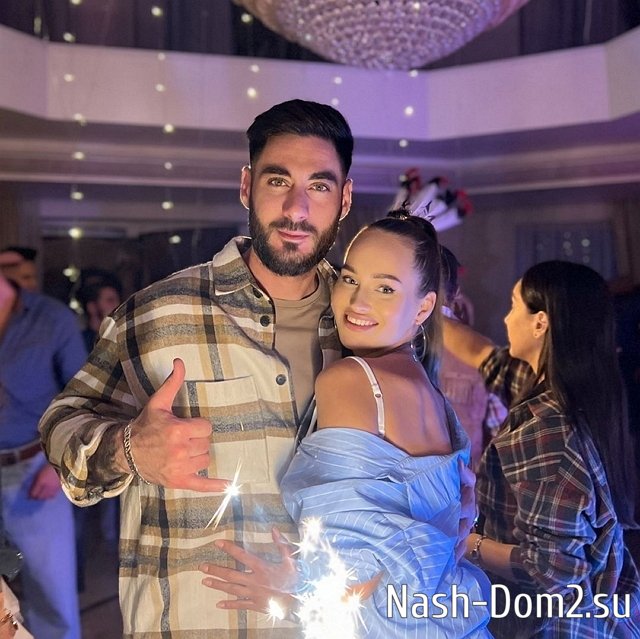 Тигран Салибеков решил отдохнуть от семьи? Тигран Салибеков решил отдохнуть от семьи?