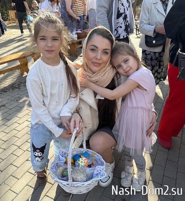 Фото детей участников Дома-2 (25.04.2025) Фото детей участников Дома-2 (25.04.2025)