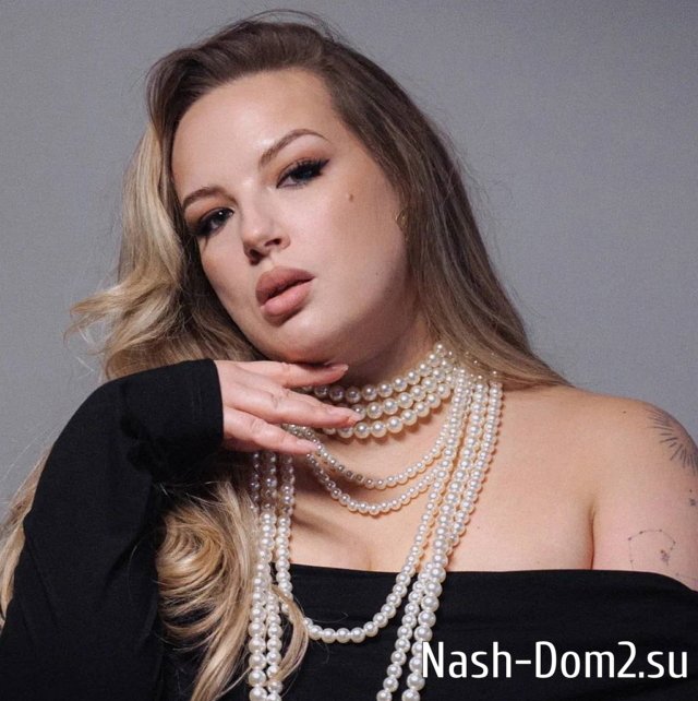 Влад Аракелян активно буллит Елену Шлома Влад Аракелян активно буллит Елену Шлома