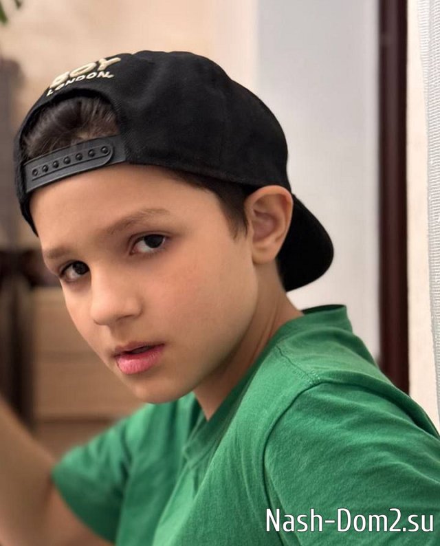 Подписчики Алианы Устиненко поздравили её сына с днём рождения Подписчики Алианы Устиненко поздравили её сына с днём рождения