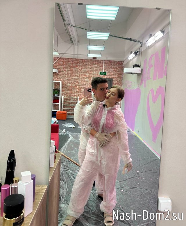 Лиза Субботина: Возвращение в розовую комнату Лиза Субботина: Возвращение в розовую комнату