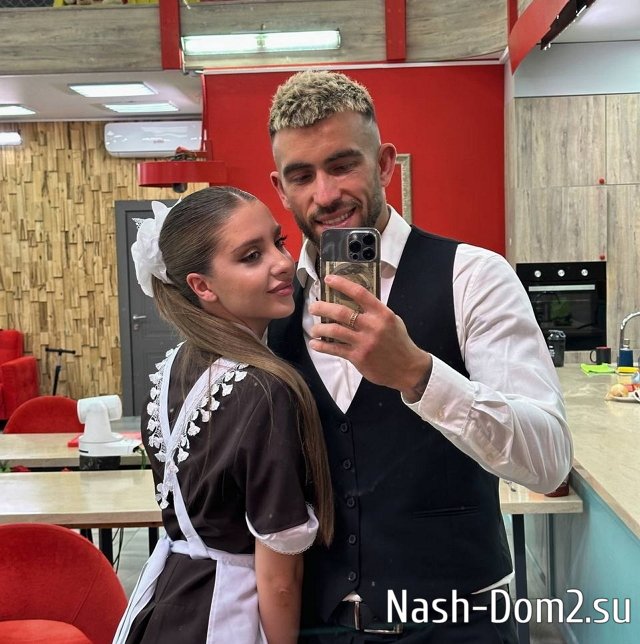 Игорь Григорьев троллит бывшую возлюбленную Игорь Григорьев троллит бывшую возлюбленную