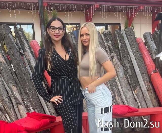 Элина Рахимова: Она довела до слёз новую участницу Элина Рахимова: Она довела до слёз новую участницу