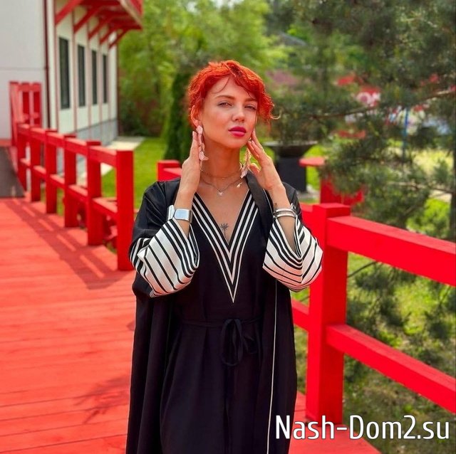 Настя Сафина уверена в скором уходе с Дома-2 Элины Рахимовой Настя Сафина уверена в скором уходе с Дома-2 Элины Рахимовой