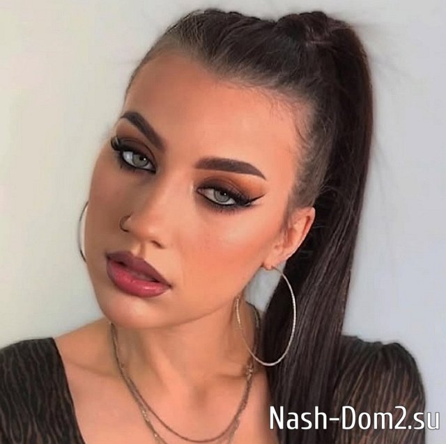 Фанаты Кати Квашниковой терроризируют Екатерину Мысикову Фанаты Кати Квашниковой терроризируют Екатерину Мысикову