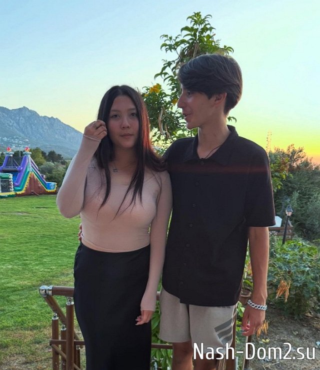 Сын Риты Марсо познакомил родных со своей девушкой Сын Риты Марсо познакомил родных со своей девушкой