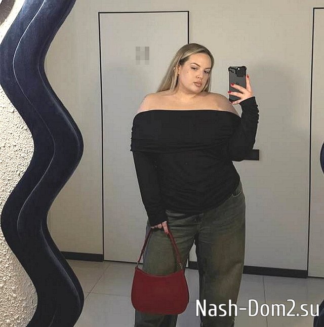 Елена Шлома нашла способ задержаться на Доме-2 Елена Шлома нашла способ задержаться на Доме-2