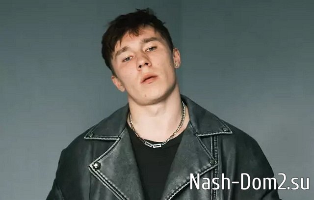 Катя Квашникова обратила внимание на нового участника Дома-2 Катя Квашникова обратила внимание на нового участника Дома-2