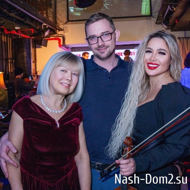 Мария Кохно оказалась между двух огней Мария Кохно оказалась между двух огней