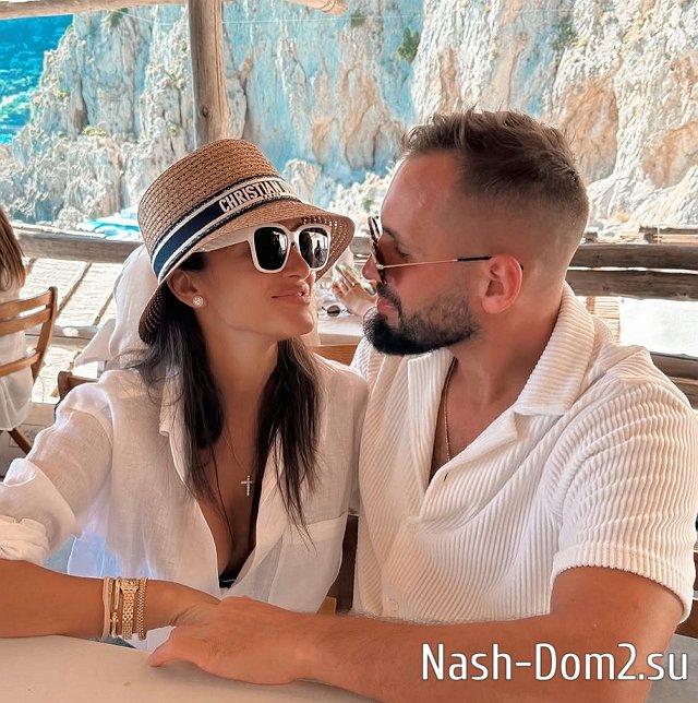 Ксения Бородина стала жертвой итальянских карманников Ксения Бородина стала жертвой итальянских карманников