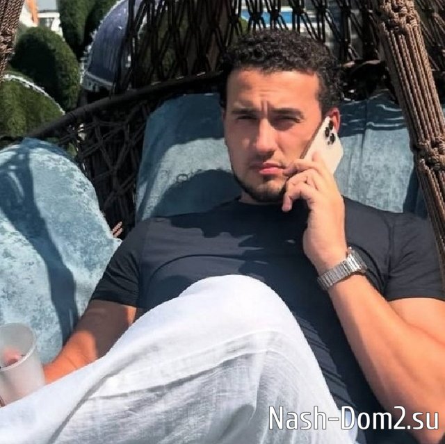 Клавдии Безверховой опять не повезло с кавалером Клавдии Безверховой опять не повезло с кавалером