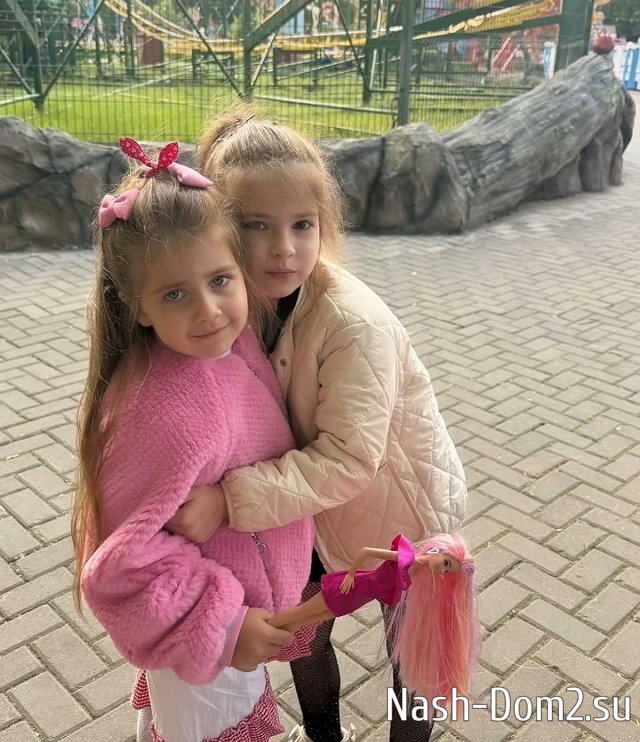 Фото детей участников Дома-2 (15.08.2025) Фото детей участников Дома-2 (15.08.2025)