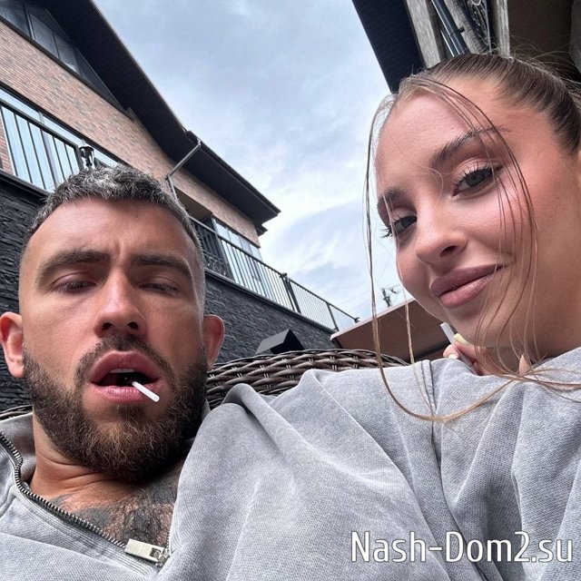 Квашникова призналась, что не часто заглядывает в телефон любимого Квашникова призналась, что не часто заглядывает в телефон любимого