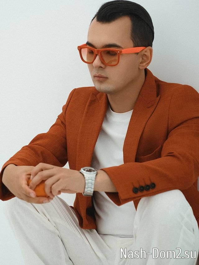 Антон Беккужев: Мне 33 Антон Беккужев: Мне 33