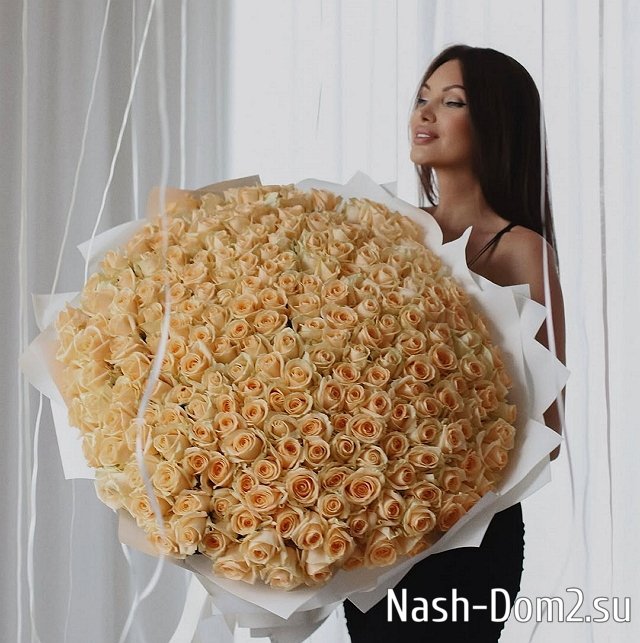 Евгения Феофилактова отметила юбилей в кругу самых близких людей Евгения Феофилактова отметила юбилей в кругу самых близких людей