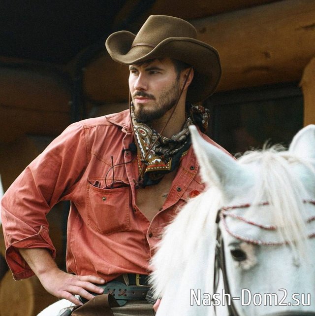 Сергей Хорошев продолжает дразнить проектных «гиен» Сергей Хорошев продолжает дразнить проектных «гиен»