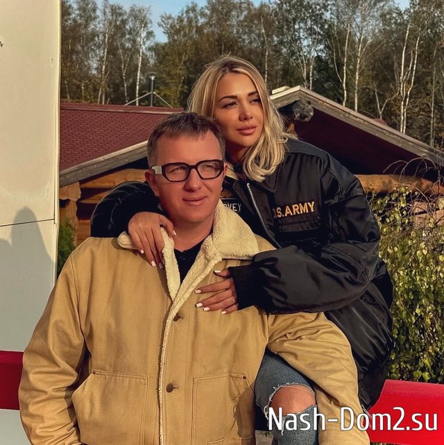 Елена Тепловодская познаёт счастливую жизнь домохозяйки Елена Тепловодская познаёт счастливую жизнь домохозяйки