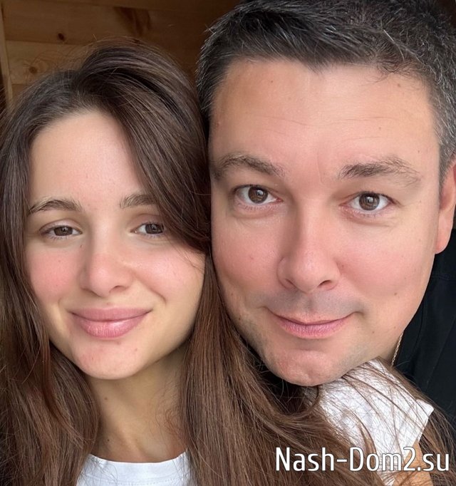 Андрей Чуев объяснил, почему забрал у экс-супруги машину Андрей Чуев объяснил, почему забрал у экс-супруги машину