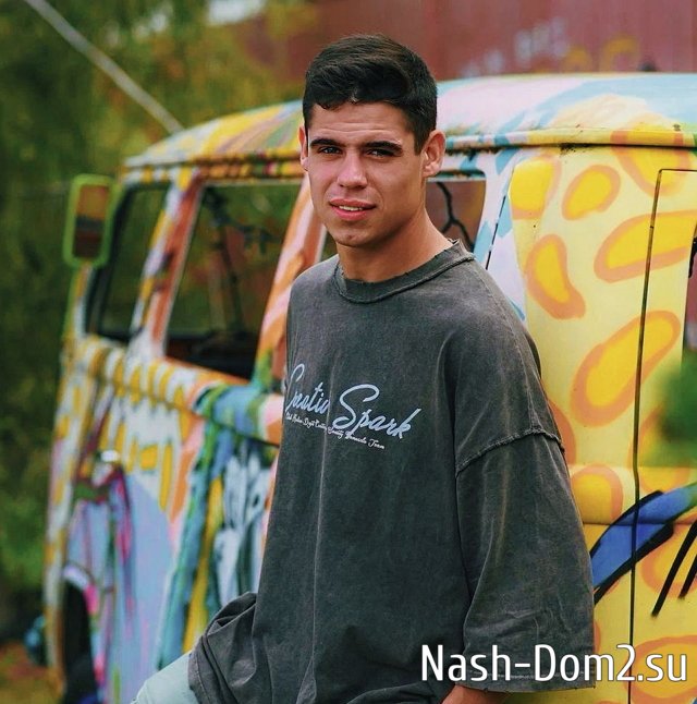 Максим Зарахович не торопится покидать Таиланд Максим Зарахович не торопится покидать Таиланд