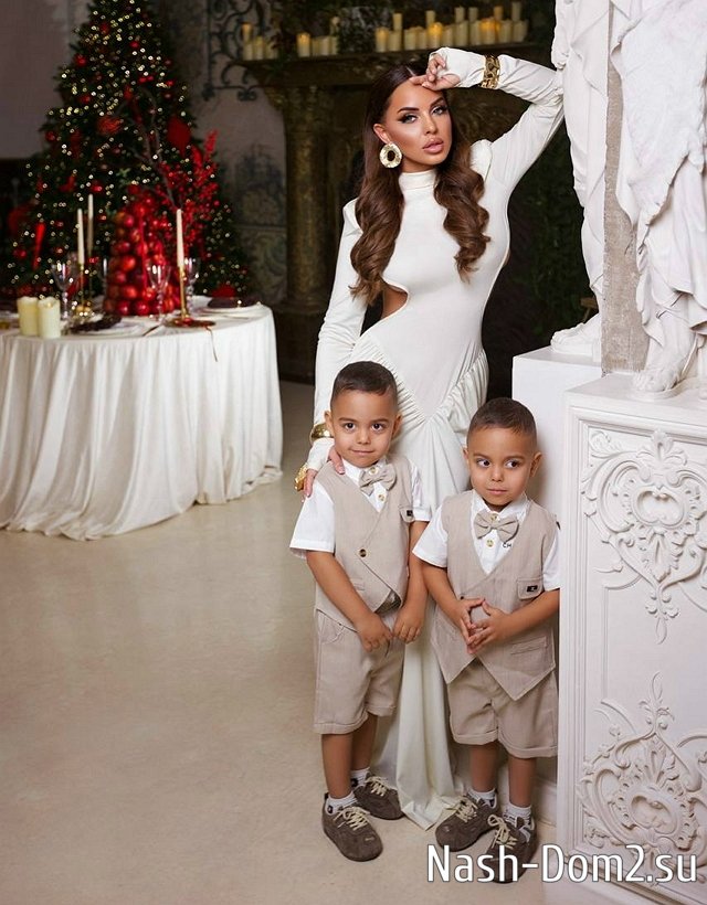 Юлия Ефременкова: Подарок от папы - ничего! Юлия Ефременкова: Подарок от папы - ничего!