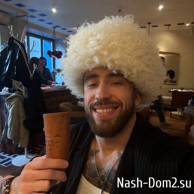 Катя Квашникова отметила свой юбилей с тесном семейном кругу Катя Квашникова отметила свой юбилей с тесном семейном кругу