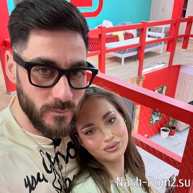 Тигран Салибеков стал контролировать каждый шаг жены? Тигран Салибеков стал контролировать каждый шаг жены?