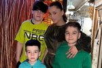 Юлия Колисниченко вывезла сыновей на отдых к морю