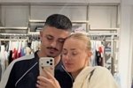Никита Гуранда: Привел Крис посмотреть животных
