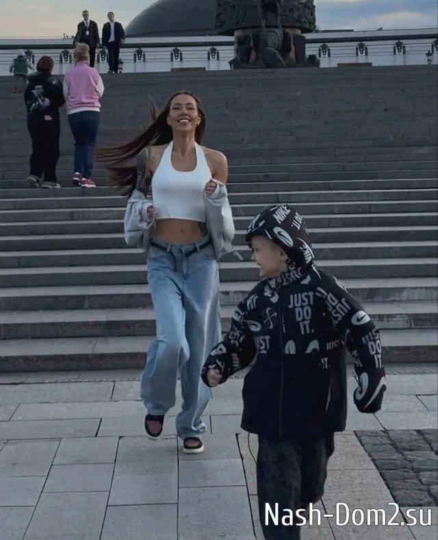 Алёна Савкина: С первым днём лета! Алёна Савкина: С первым днём лета!