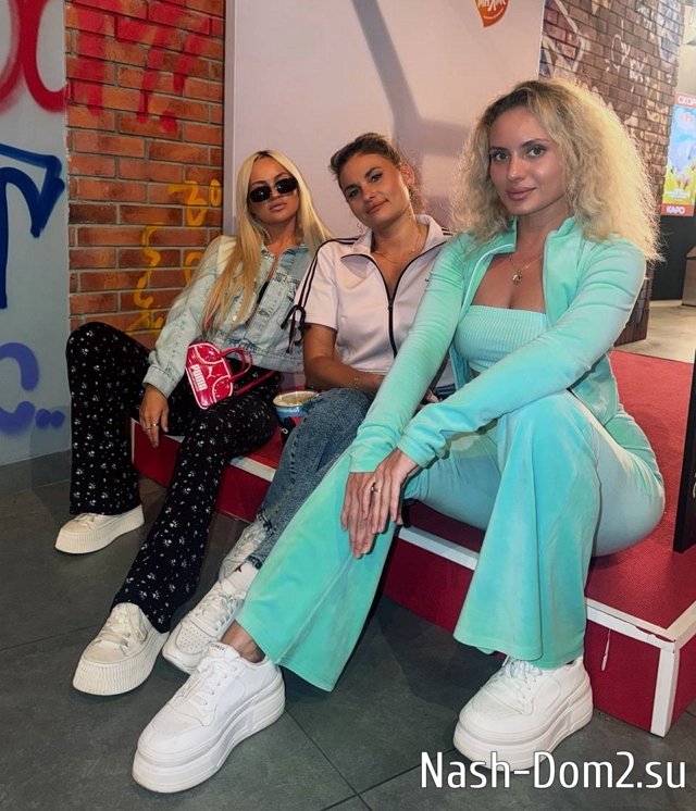 Элина Рахимова: Мы едем в кино Элина Рахимова: Мы едем в кино