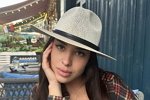 Евгения Хорошева открыла на поляне рабочий кабинет
