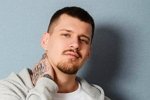Степан Карпов троллит отца четверых детей