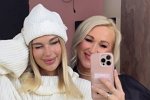 На поляне поздравили с днём рождения маму Насти Ромашовой
